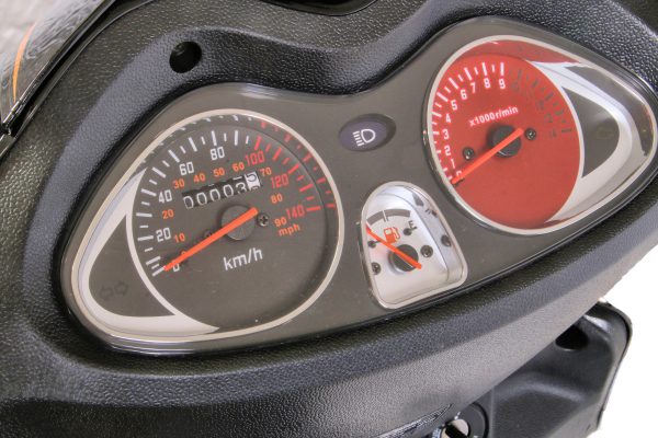 Leeway Falcon 125cc Scooter EFi Euro 5 Best Seller In Stock - Image 4