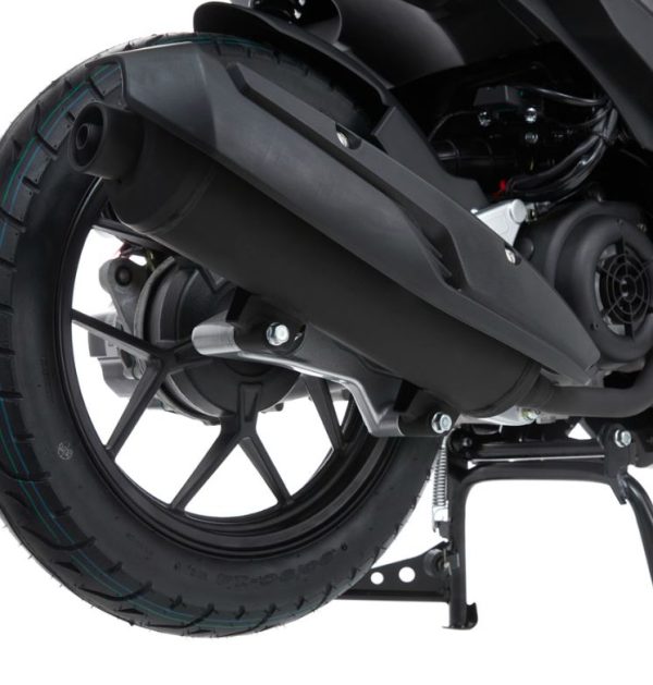 The F11 125cc Scooter Euro 5 EFI In Stock With Free Top Box - Image 4