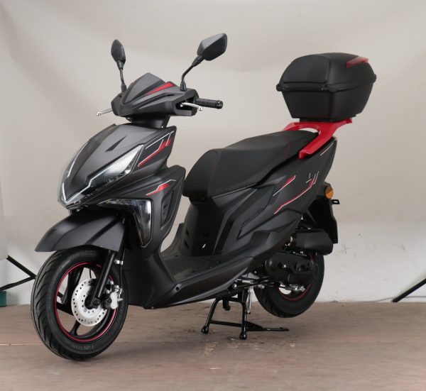 Leeway Lix 125cc Scooter EFi Euro 5 Free Rear Rack and Top Box, In Stock - Image 2